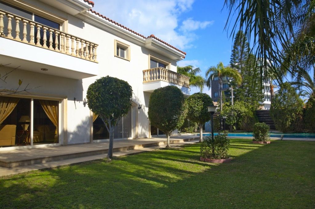 Property photo 1 of 49
