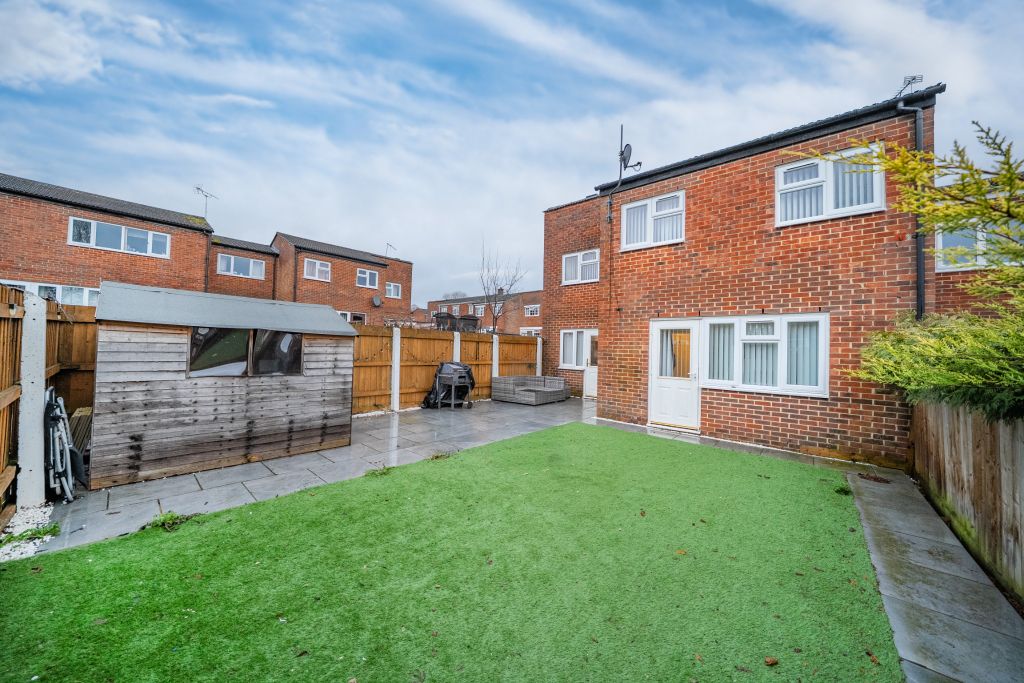 Property photo 2 of 20