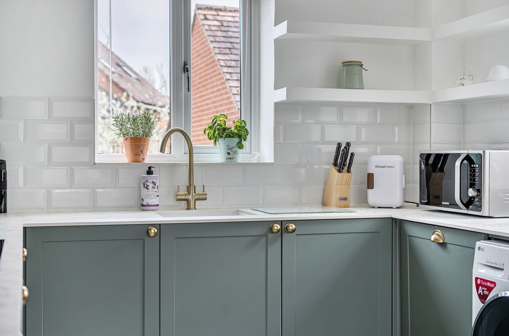 Property photo 3 of 16 Kitchen / Diner