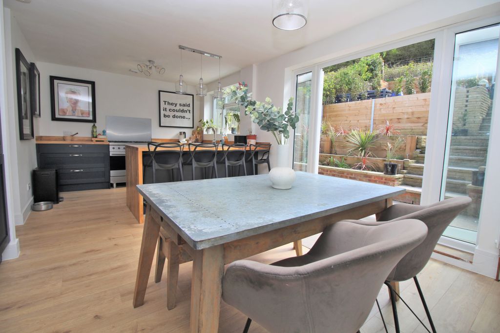 Property photo 1 of 36 34