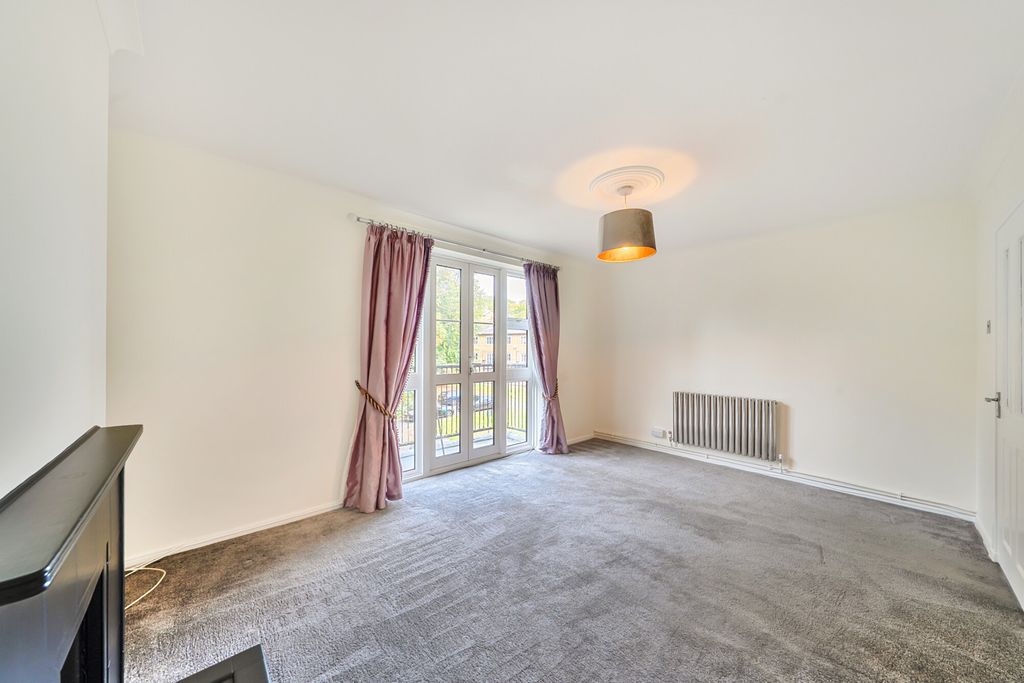 Property photo 2 of 18 1526223  (14).Jpg