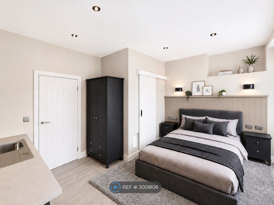Property photo 1 of 7 Bedroom 5 - En-Suite Double Room With Kitchenette