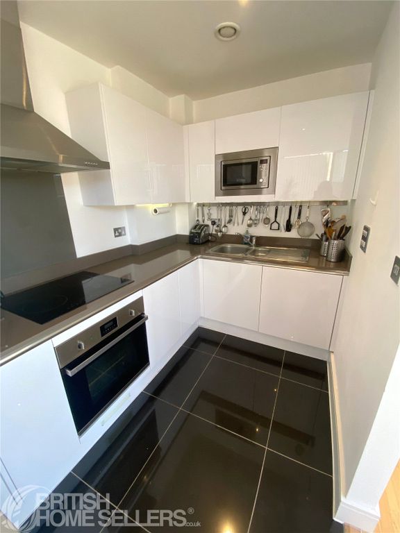 Property photo 3 of 13 Picture No. 30