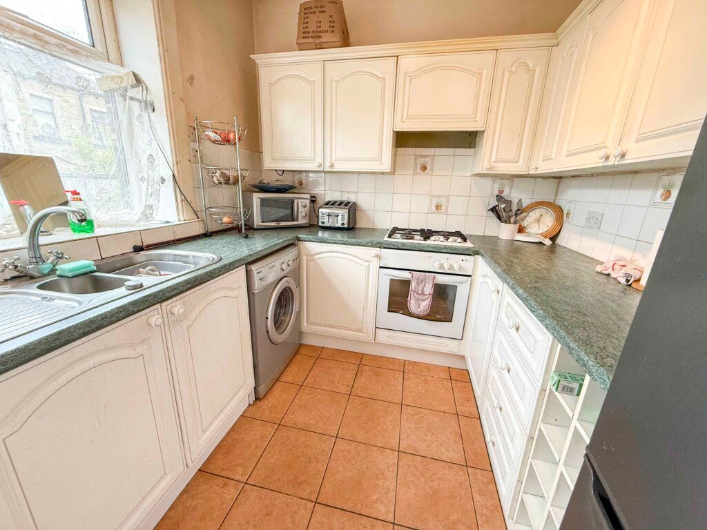 Property photo 3 of 14