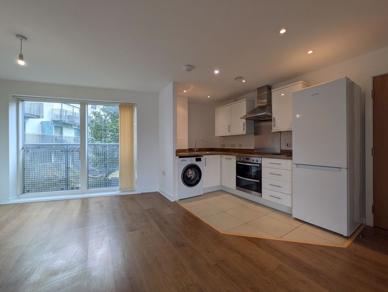 Property photo 2 of 7 Photo 6