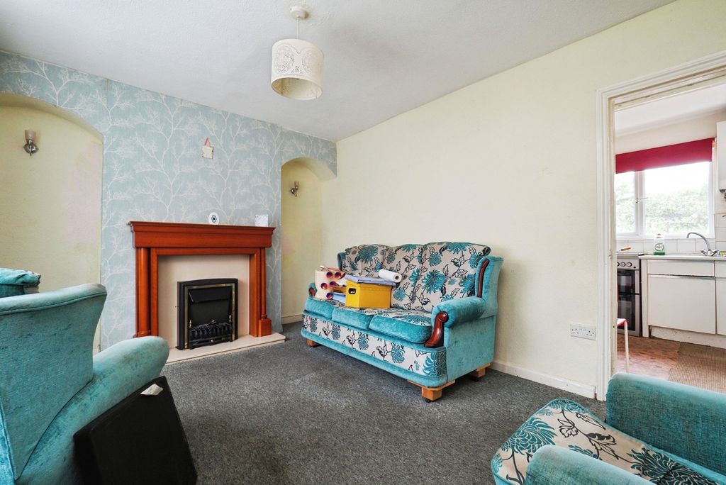 Property photo 3 of 17 Pbox-Img.Jpg