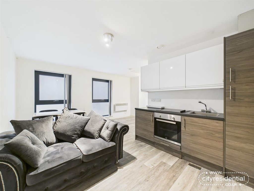 Property photo 1 of 9