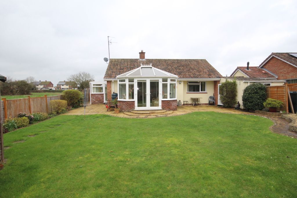 Property photo 2 of 22