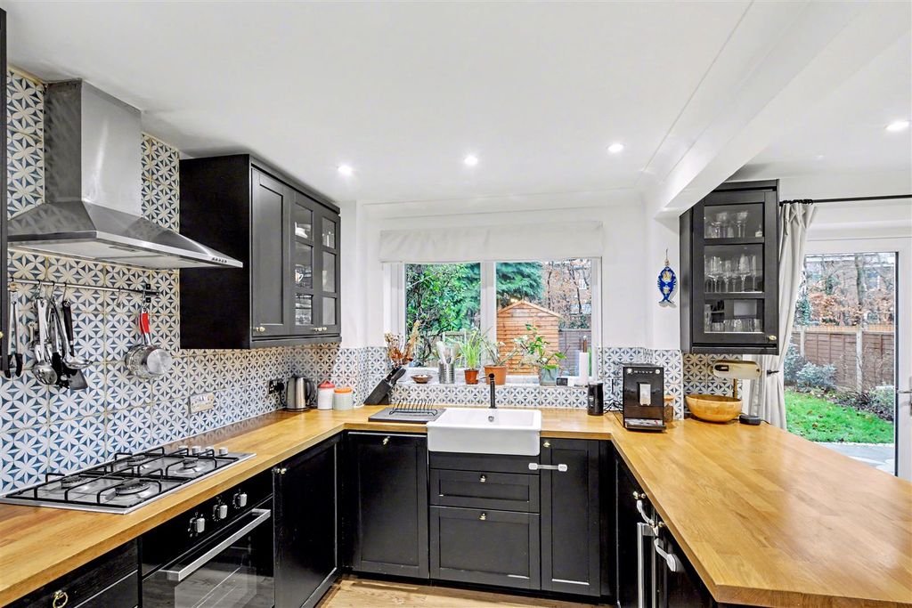 Additional image 9 of 3 bed property for saleThe Cloisters, Nottingham NG9