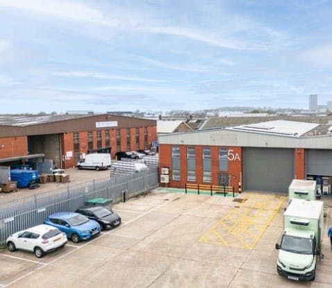 Property photo 1 of 12 5A Oakwood  O.Jpg