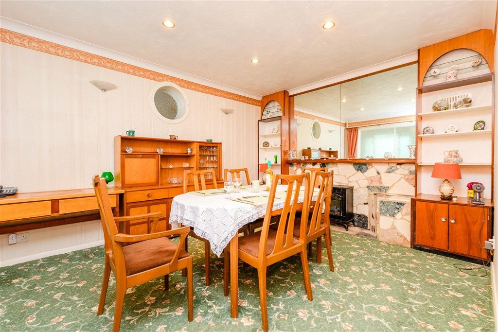 Property photo 2 of 13 Dining Room