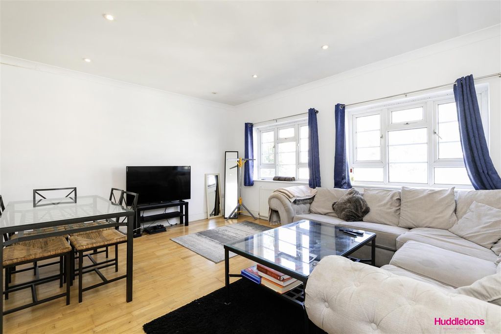 Property photo 2 of 18 4C Hercules Street -2.Jpg