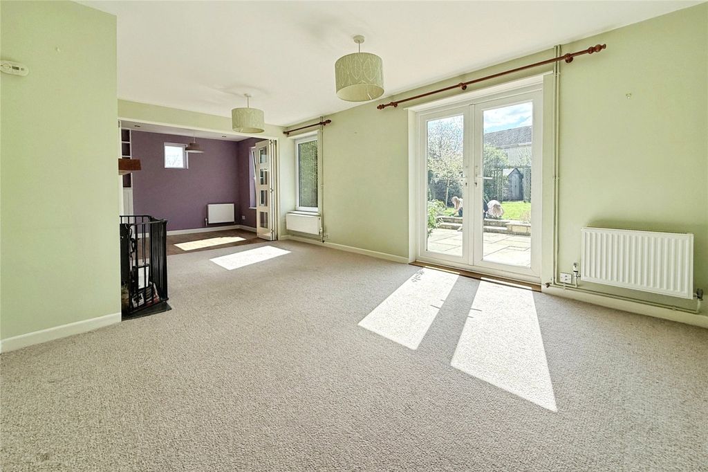 Property photo 3 of 18 Picture No. 19