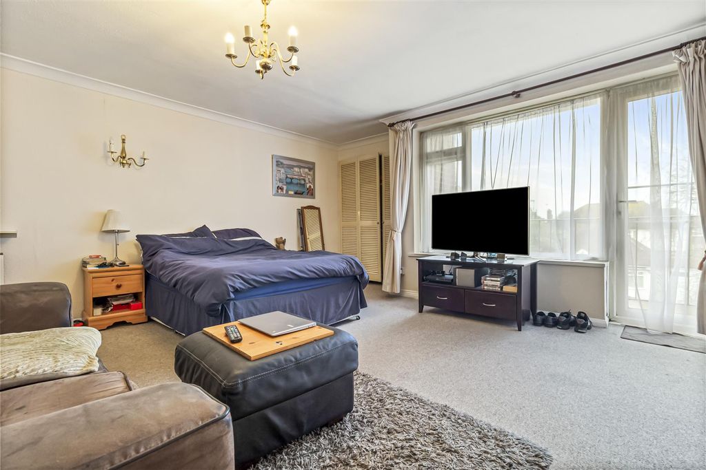 Property photo 2 of 10 59Z Wallace Avenue-002.Jpg