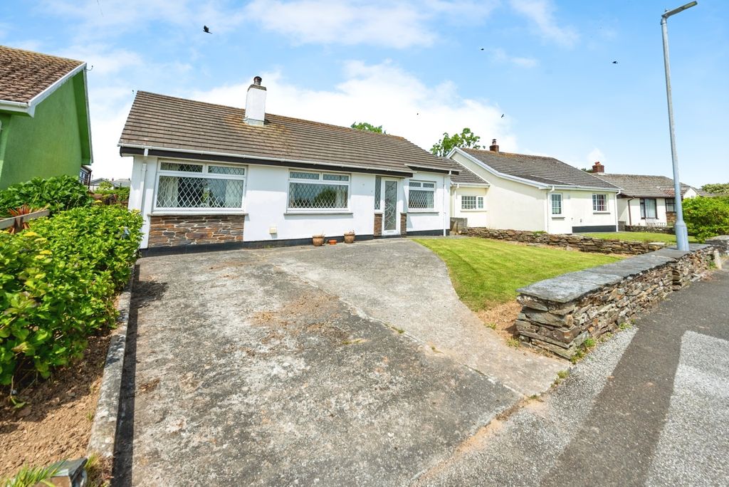 Property photo 1 of 11 Photo