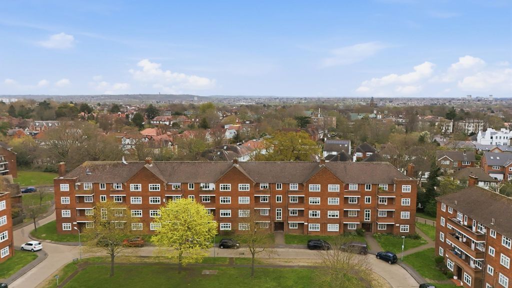 Property photo 3 of 19 Front (Exterior)