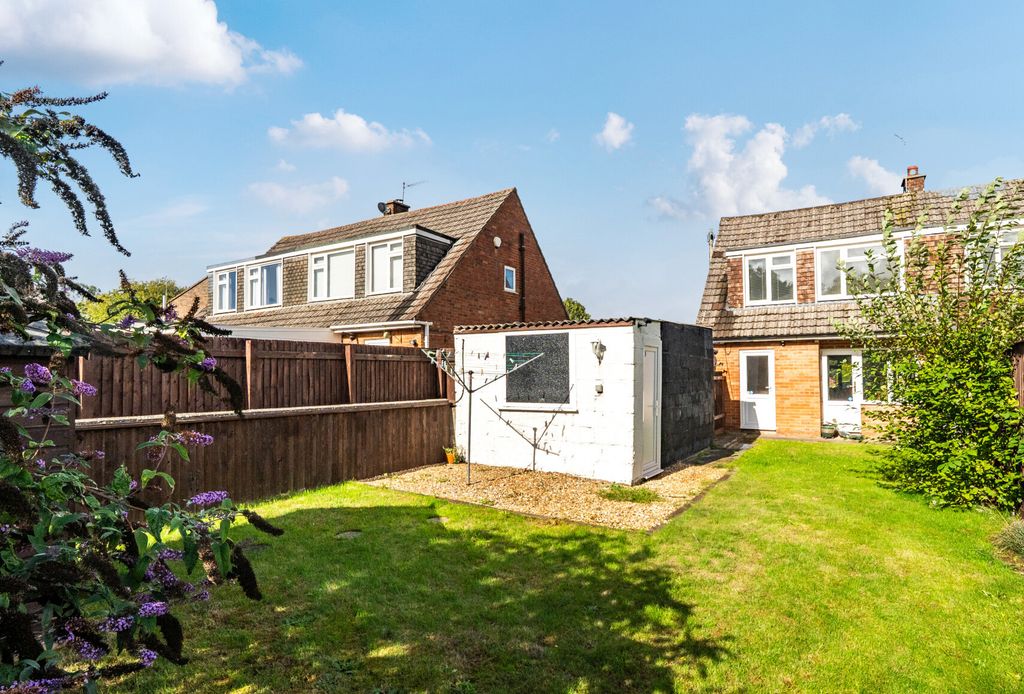 Property photo 2 of 18 1350654-4-68c8335...