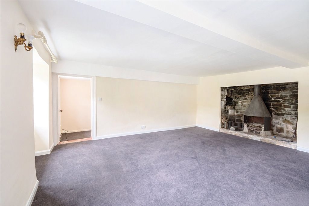 Property photo 2 of 13 Picture No. 28