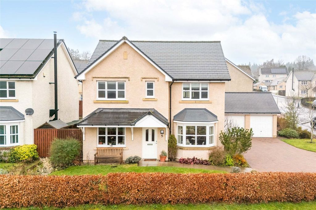 Property photo 1 of 40 External