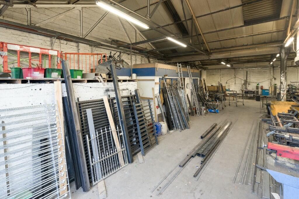 Property photo 2 of 29 Workshop