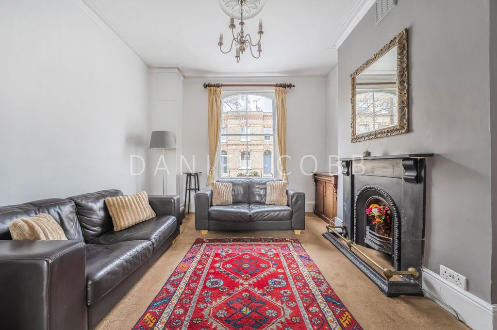 Property photo 2 of 19