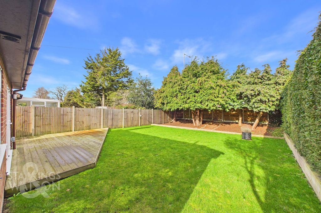 Property photo 1 of 23