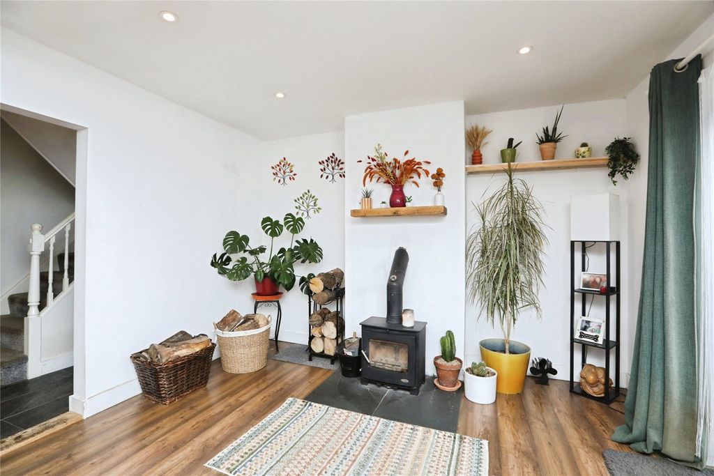 Property photo 2 of 16 Picture No. 65