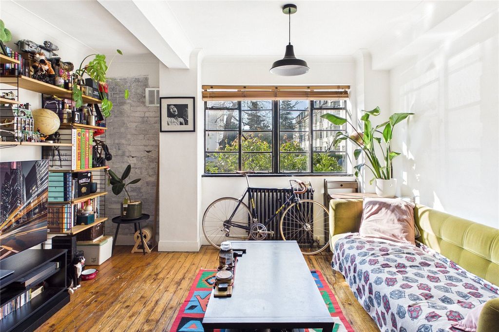 Property photo 2 of 11 Picture No. 04