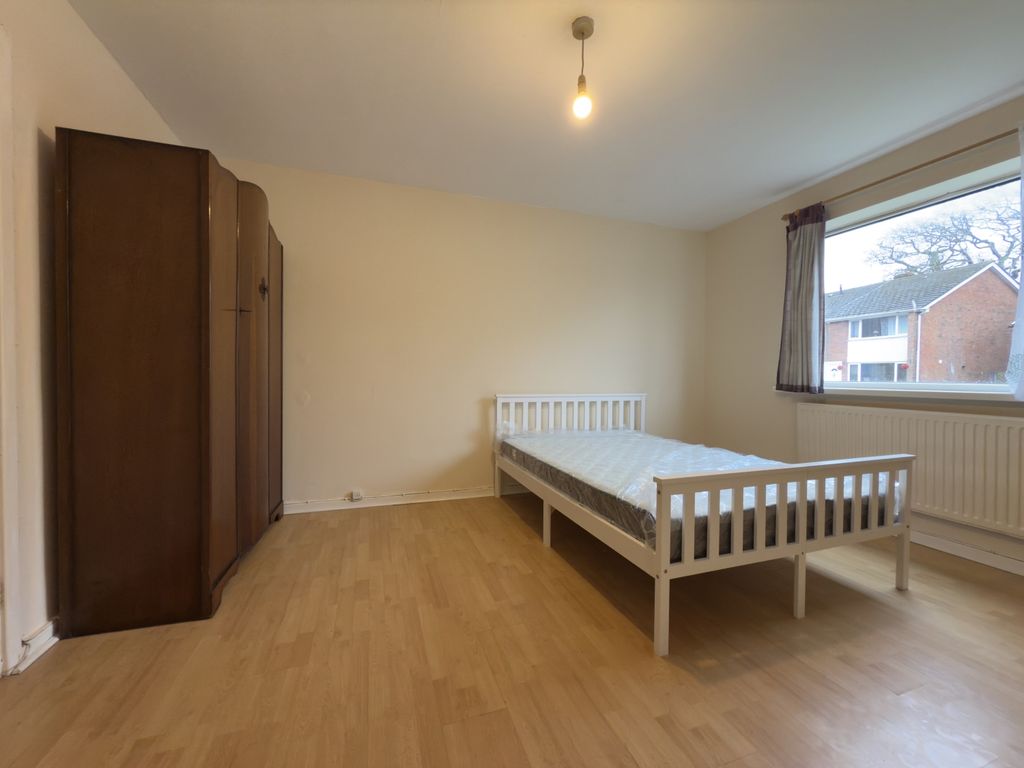 Property photo 3 of 5 2