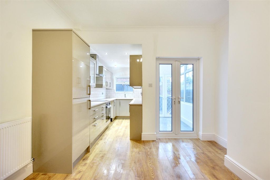 Property photo 2 of 22 Kitchen Diner_1.Jpeg