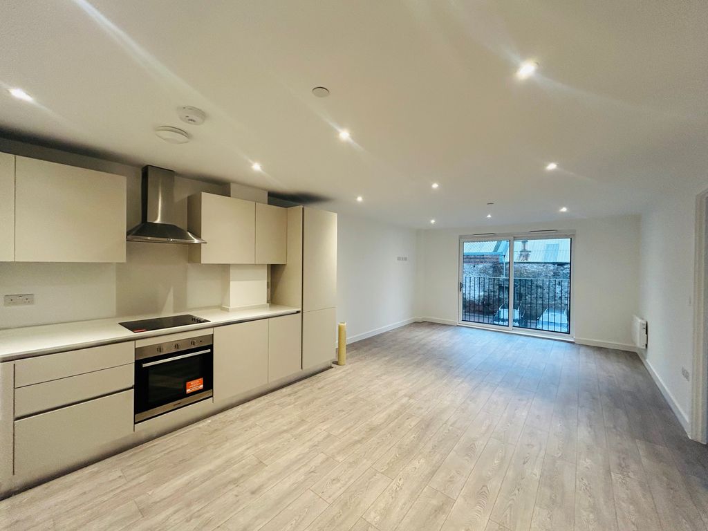 Property photo 3 of 6