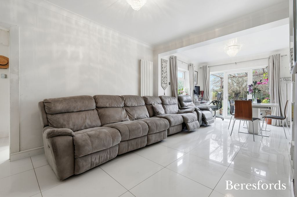 Property photo 3 of 29 Picture No. 21