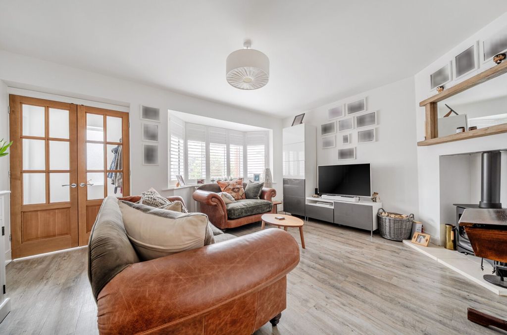 Property photo 2 of 24