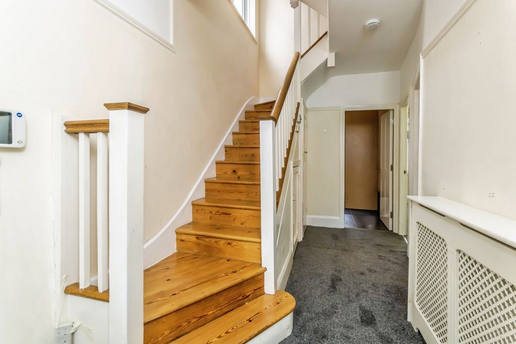 Property photo 2 of 24 Pbox-Img.Jpg