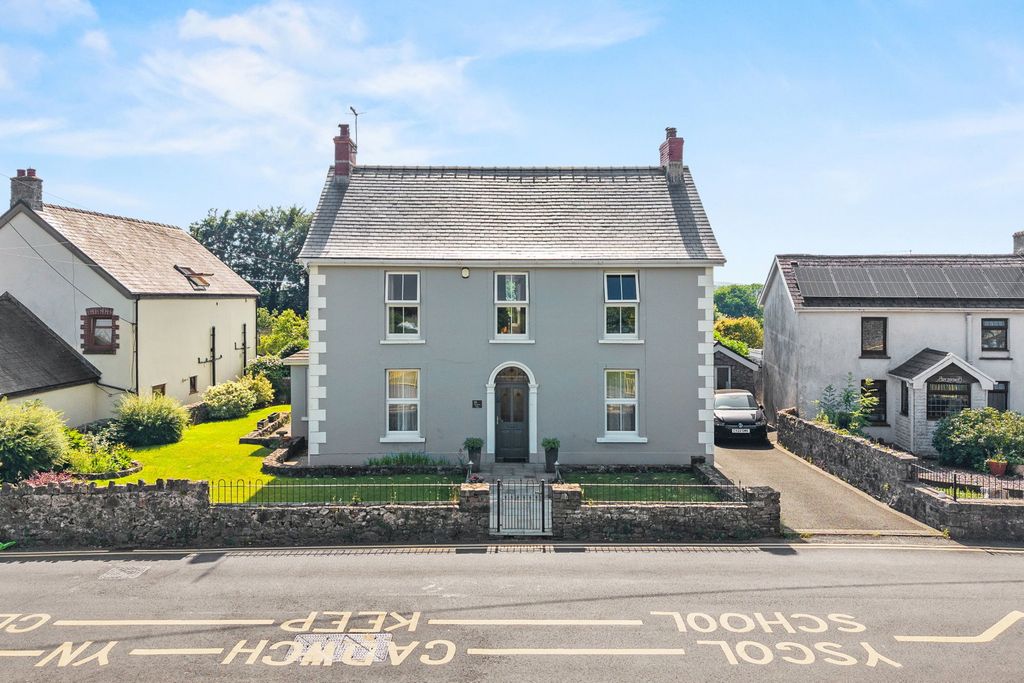 Property photo 1 of 35