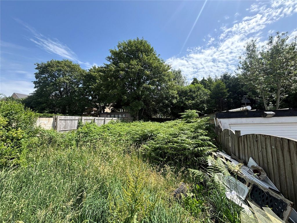 Property photo 2 of 8 Picture No. 07