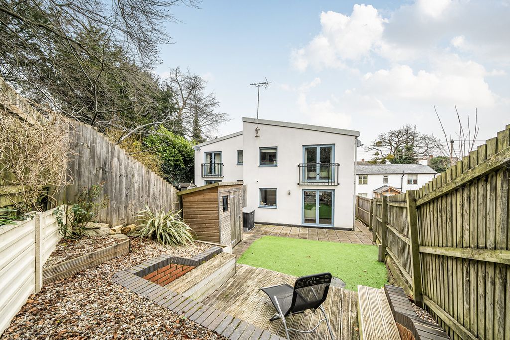 Property photo 1 of 21