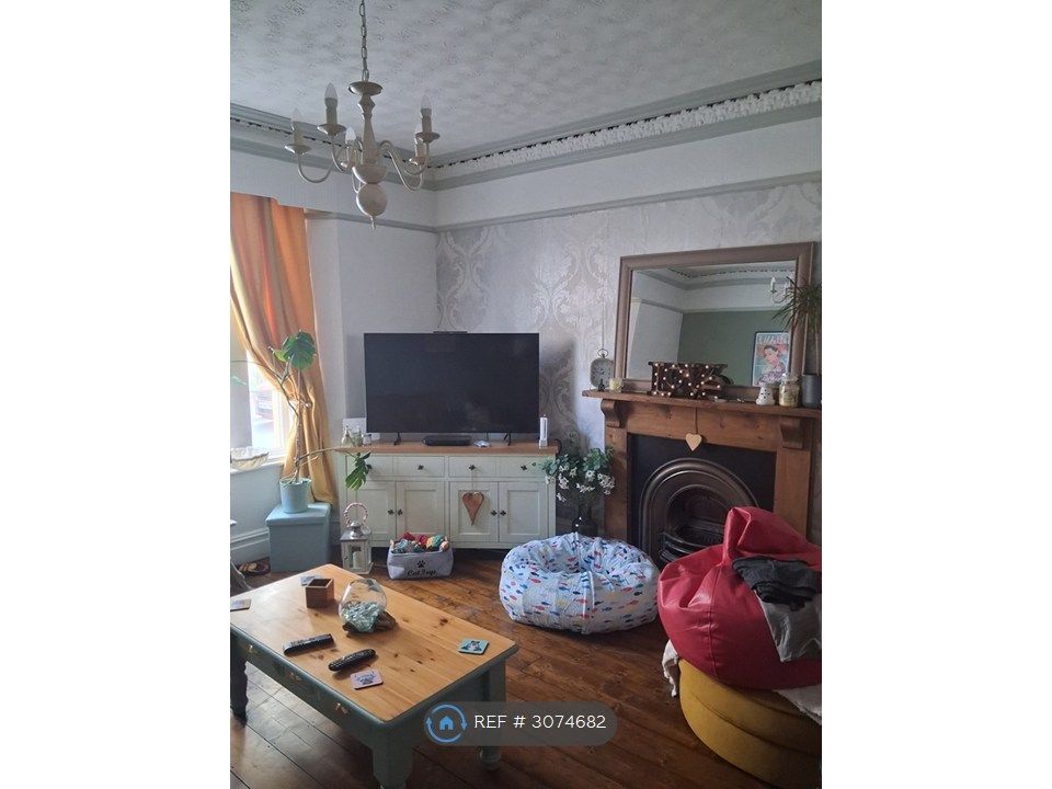 Property photo 2 of 30 Lounge