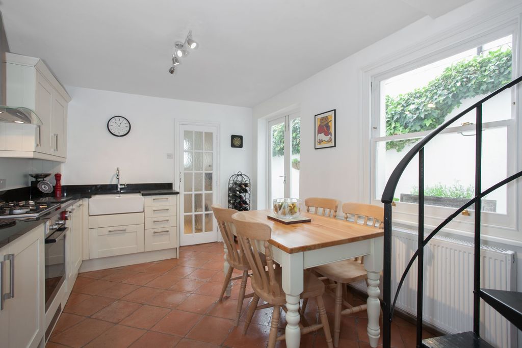 Property photo 1 of 9 1