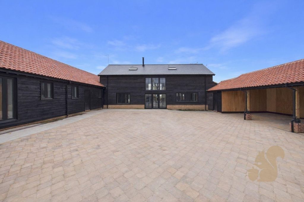 Property photo 1 of 6 Moulsham 1.Jpg