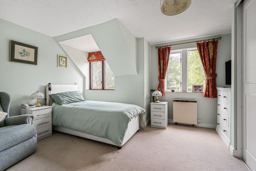 Property photo 3 of 14