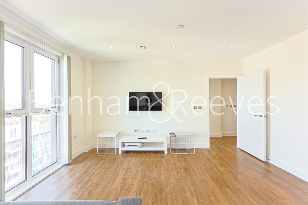 Property photo 2 of 12 Picture No. 02