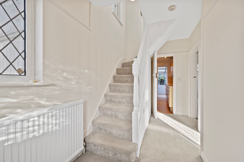 Property photo 2 of 18 Picture No. 19