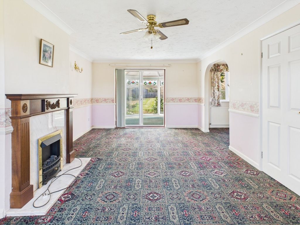 Property photo 3 of 19