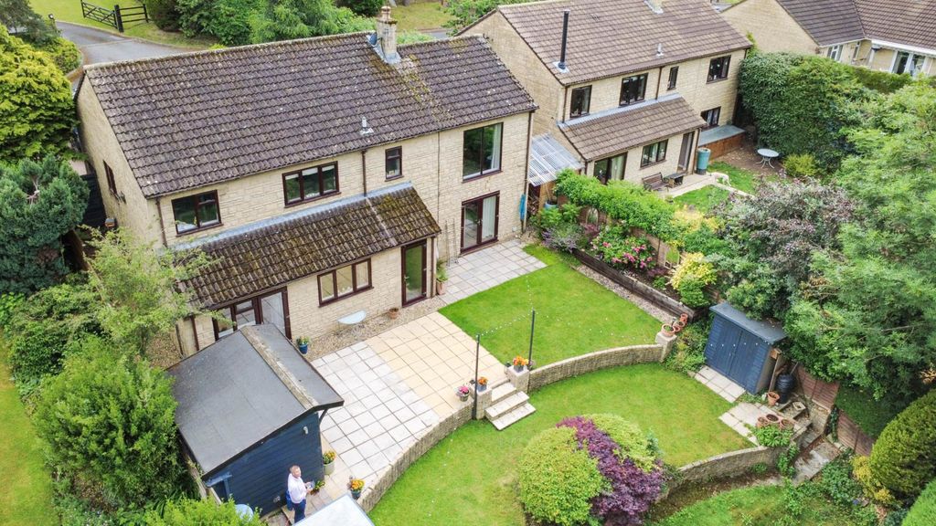 Property photo 1 of 31