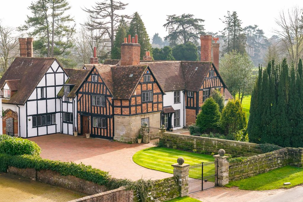 Property photo 1 of 26