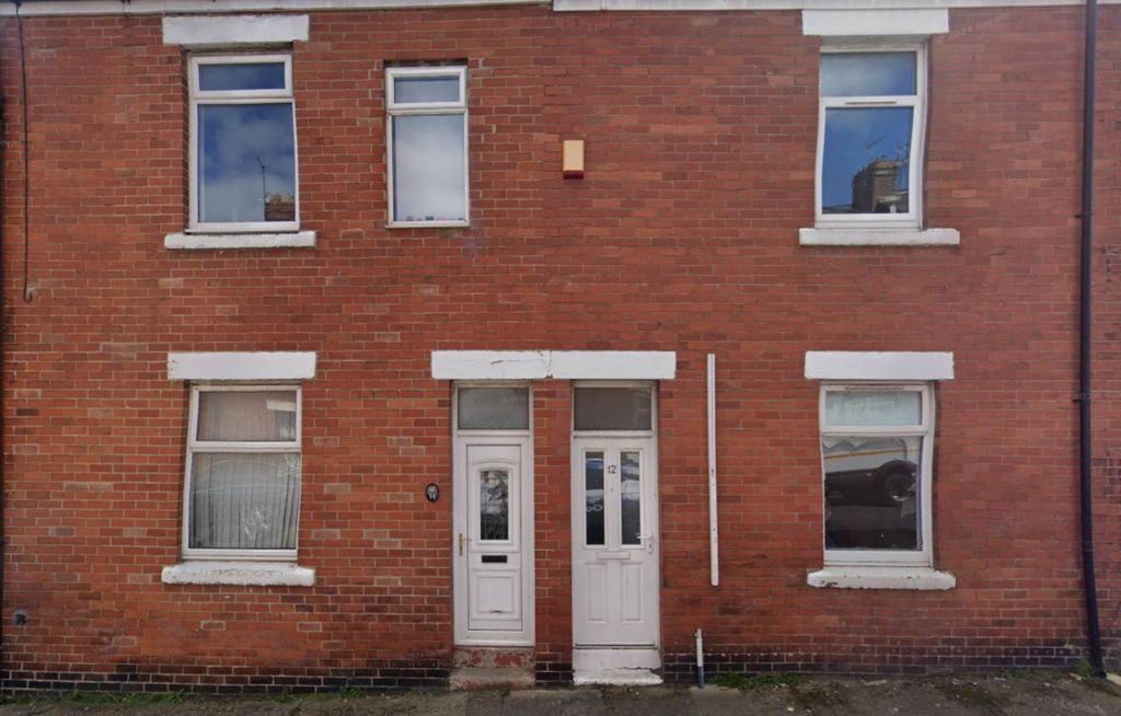 Property photo 2 of 14
