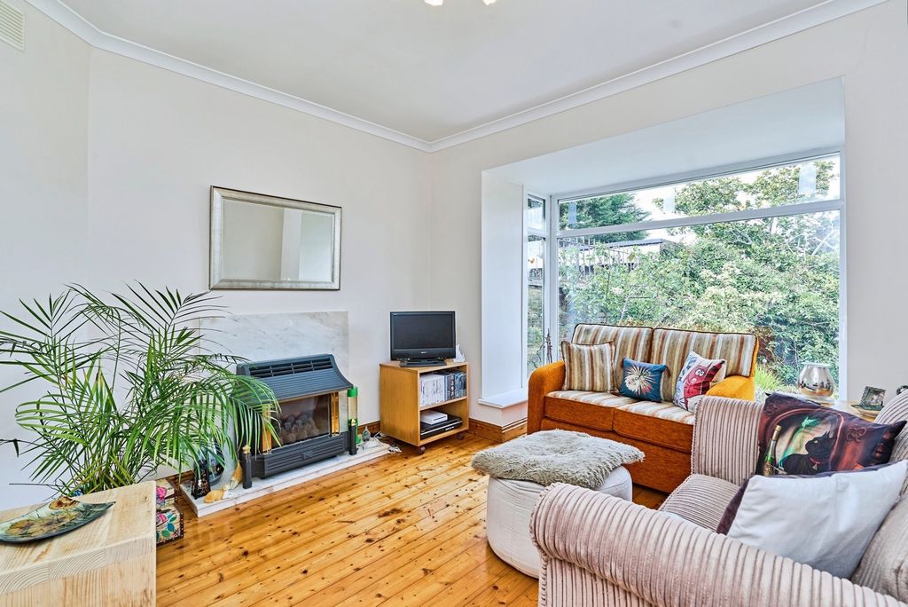 Property photo 2 of 18 Pbox-Img.Jpg