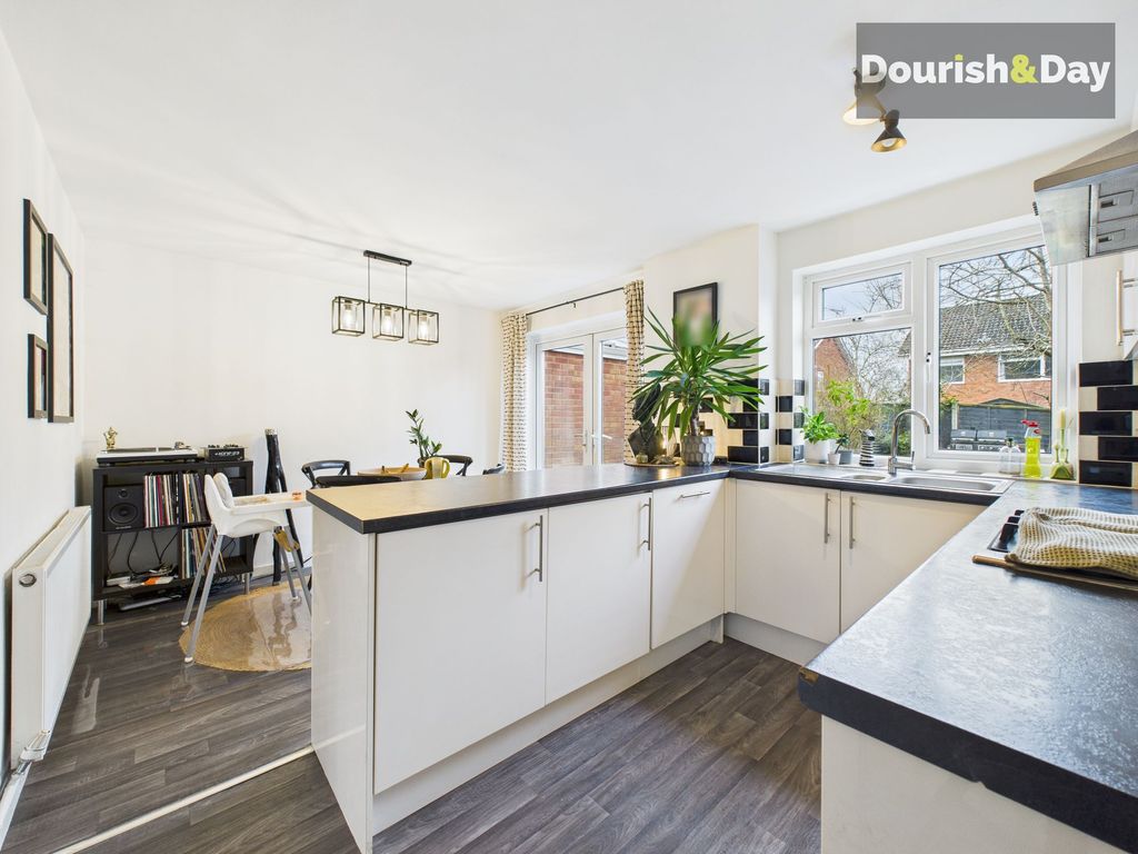 Property photo 3 of 20