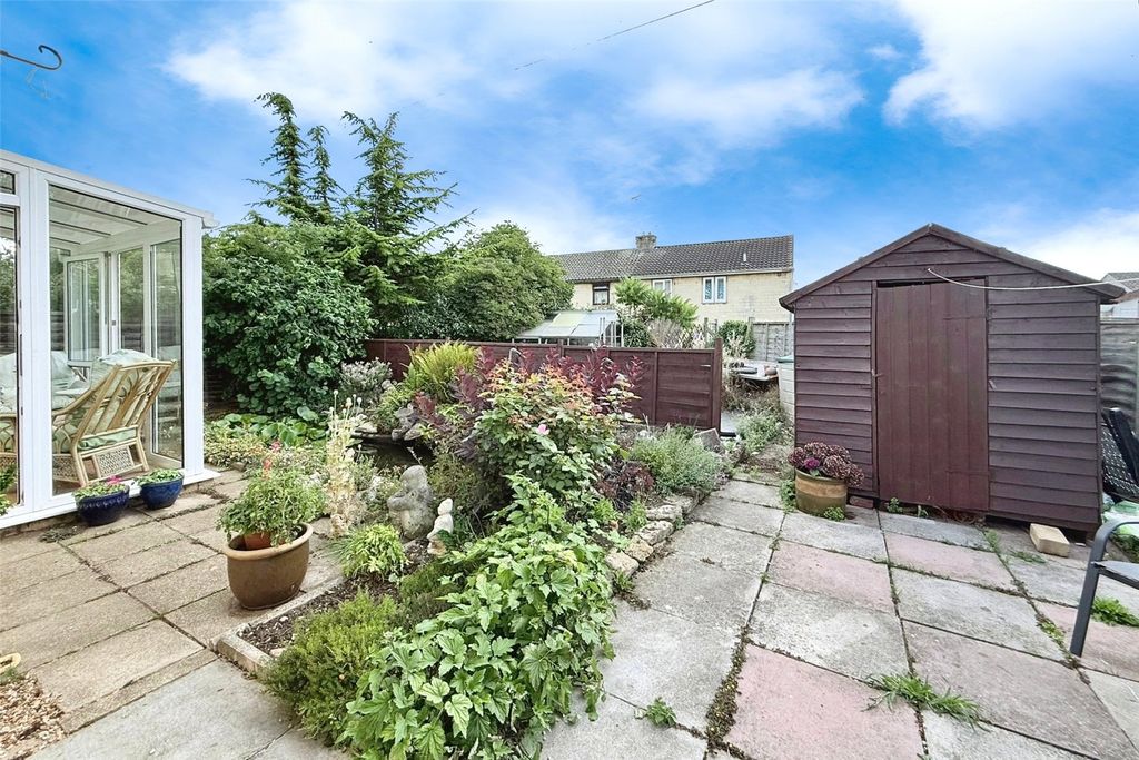 Property photo 2 of 17 Picture No. 31